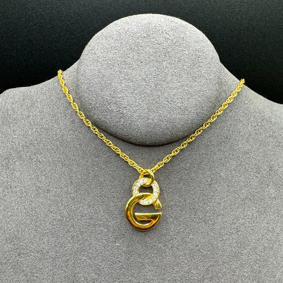 LOT 1406 18K gold plated Givenchy vintage necklace - Picture 1 of 7